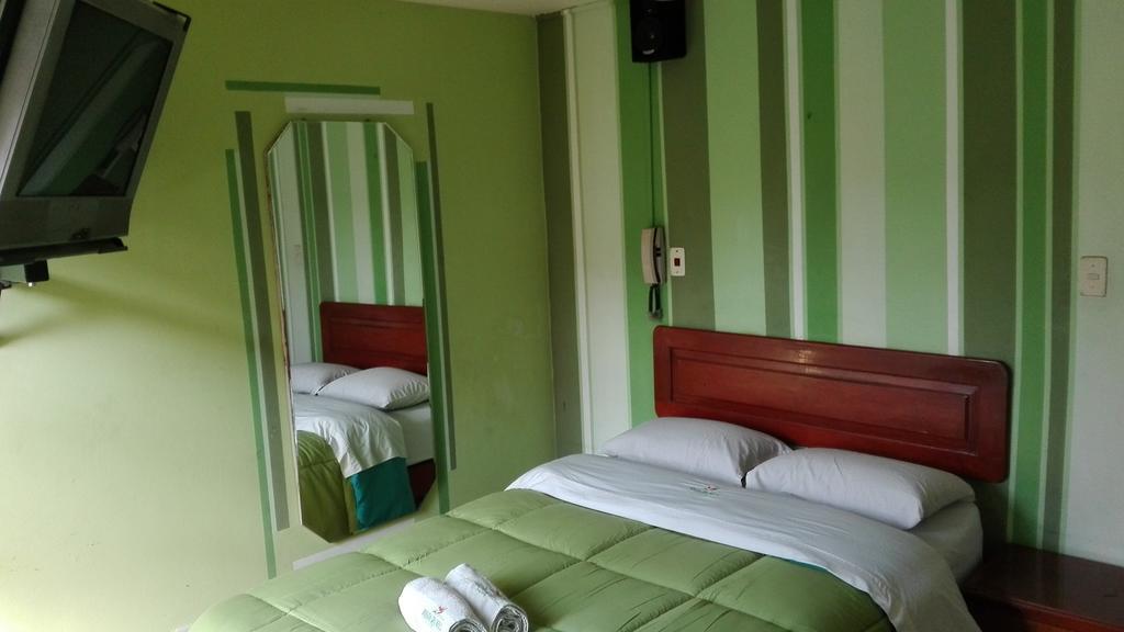 La Posada Del Rey - Lima Airport Hostel Экстерьер фото