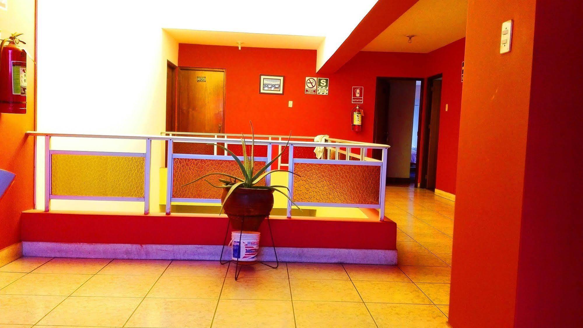 La Posada Del Rey - Lima Airport Hostel Экстерьер фото