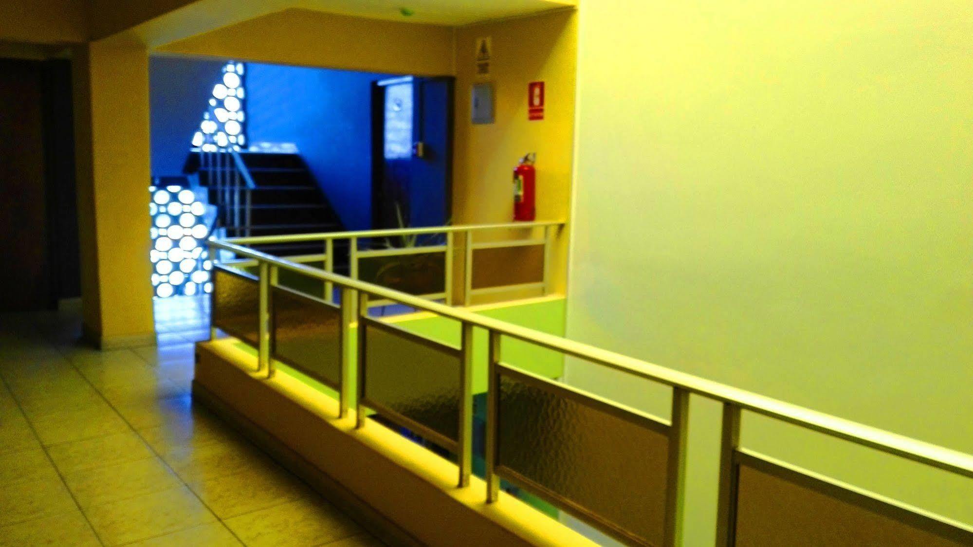 La Posada Del Rey - Lima Airport Hostel Экстерьер фото